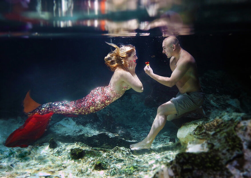 Peticiones de boda bonitas bajo el agua, ¡como toda una sirena!